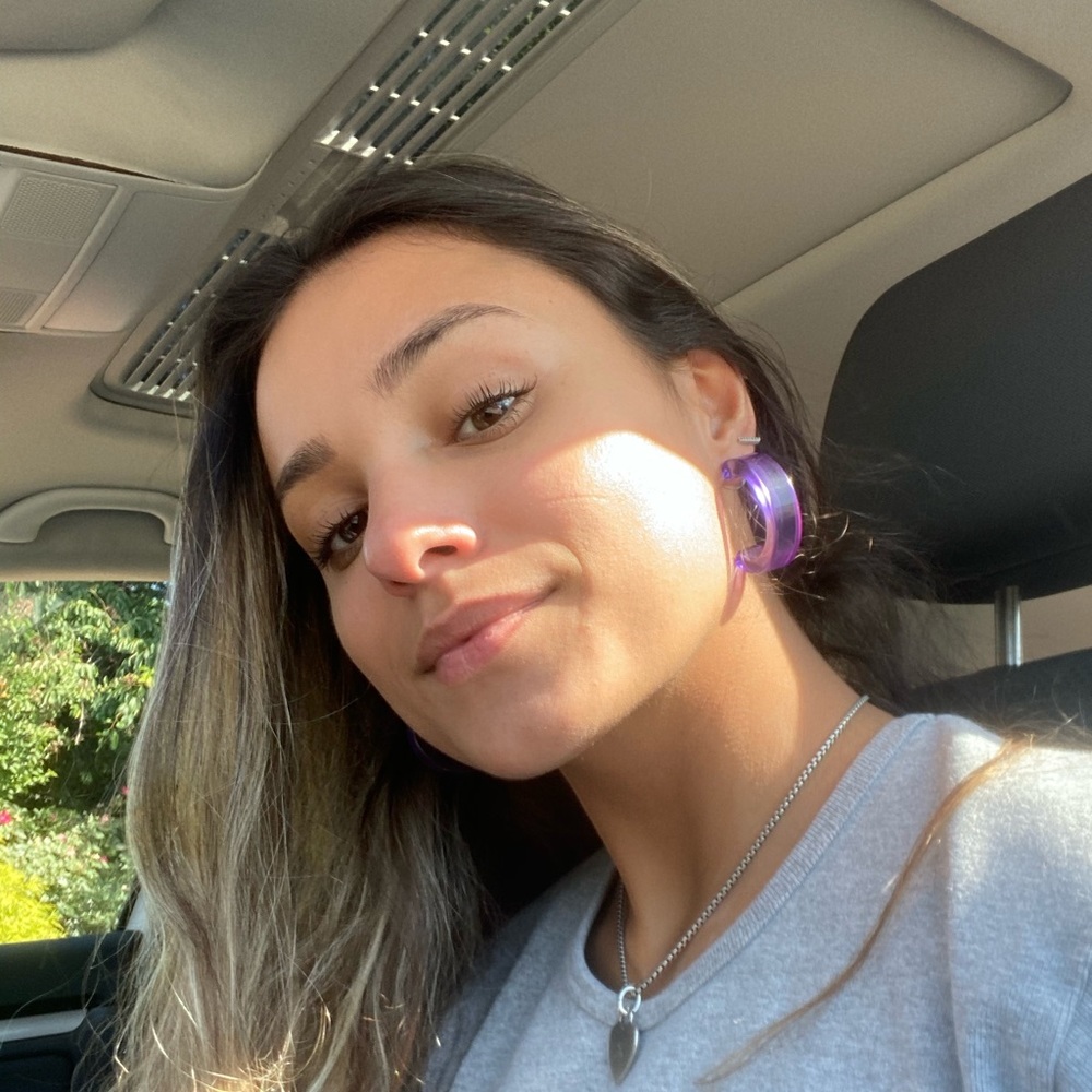 Meet your Posher, Cait